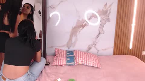 Snapshot of mary_live18 chatting on 24, 9, 2025 Hi guys im Mary online show from 24, 9, 2025