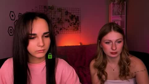 Snapshot of mary_meow_hot chatting on 5, 12, 2025 Mary online show from 5, 12, 2025