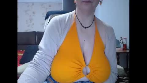 Snapshot of mary_x chatting on 28, 1, 2025 Mary online show from 28, 1, 2025