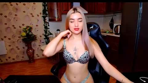 Snapshot of maryam_xs chatting on 24, 10, 2025 maryam online show from 24, 10, 2025