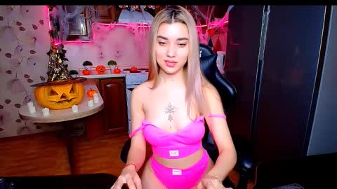 Snapshot of maryam_xs chatting on 1, 11, 2025 maryam online show from 1, 11, 2025