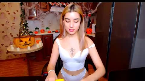 Snapshot of maryam_xs chatting on 2, 11, 2025 maryam online show from 2, 11, 2025