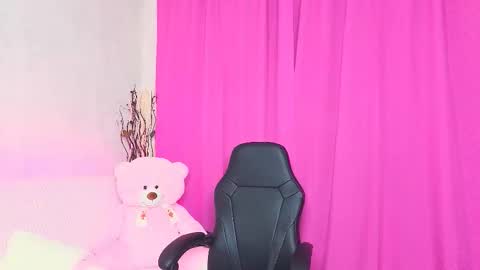 Snapshot of maryam_xs chatting on 5, 12, 2025 maryam online show from 5, 12, 2025