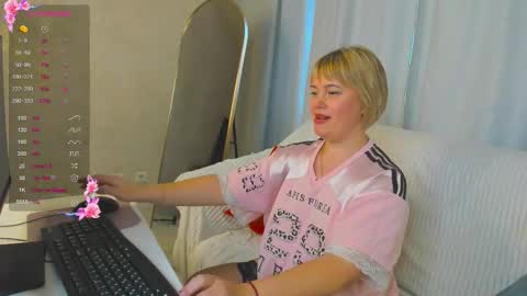 Snapshot of maryclars chatting on 27, 2, 2026 Mary online show from 27, 2, 2026