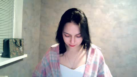 Snapshot of maryellensiewert chatting on 25, 11, 2025 Stephie online show from 25, 11, 2025