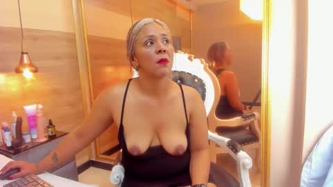 maryhawkey online show from 23, 3, 2026