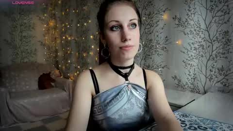 Snapshot of marylou_ chatting on 4, 10, 2025 Mary Lou online show from 4, 10, 2025