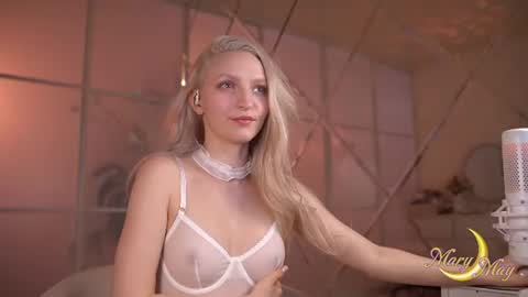 Snapshot of marylunamay chatting on 25, 6, 2026 Mary online show from 25, 6, 2026