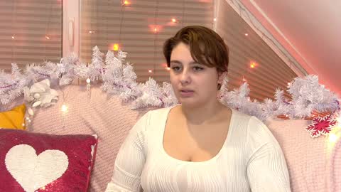 Snapshot of marymurrays chatting on 30, 12, 2024 MaryMurrays online show from 30, 12, 2024