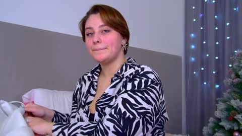 Snapshot of marymurrays chatting on 15, 1, 2025 MaryMurrays online show from 15, 1, 2025