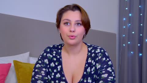 Snapshot of marymurrays chatting on 6, 2, 2025 MaryMurrays online show from 6, 2, 2025