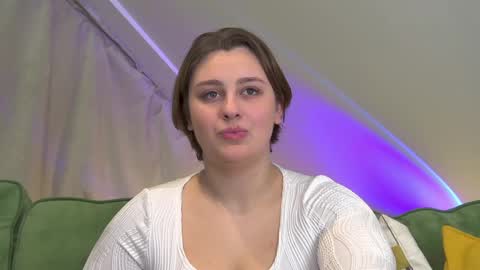 Snapshot of marymurrays chatting on 10, 3, 2025 MaryMurrays online show from 10, 3, 2025