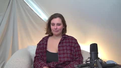 Snapshot of marymurrays chatting on 18, 9, 2025 MaryMurrays online show from 18, 9, 2025