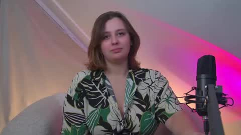 Snapshot of marymurrays chatting on 29, 9, 2025 MaryMurrays online show from 29, 9, 2025