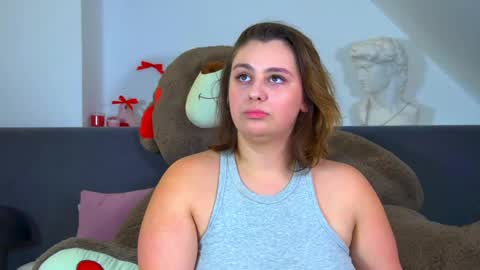 Snapshot of marymurrays chatting on 12, 10, 2025 MaryMurrays online show from 12, 10, 2025