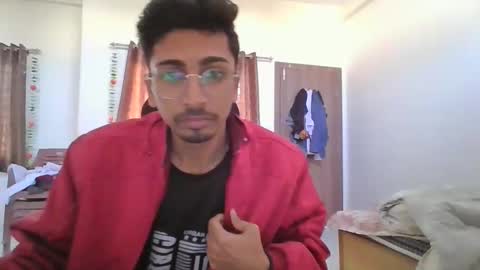 Snapshot of maskboyz2003 chatting on 8, 12, 2024 maskboyz2003 online show from 8, 12, 2024