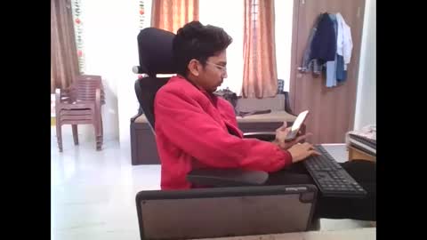 Snapshot of maskboyz2003 chatting on 22, 12, 2024 maskboyz2003 online show from 22, 12, 2024