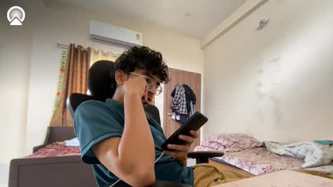 Snapshot of maskboyz2003 chatting on 18, 9, 2025 maskboyz2003 online show from 18, 9, 2025