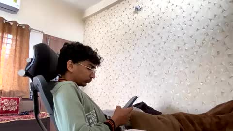 Snapshot of maskboyz2003 chatting on 4, 12, 2025 maskboyz2003 online show from 4, 12, 2025