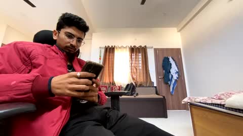 Mask Boy online show from 12, 12, 2024