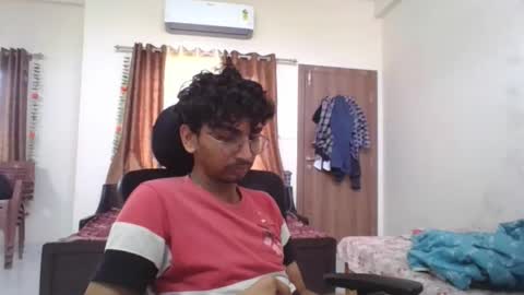 Mask Boy online show from 21, 9, 2025