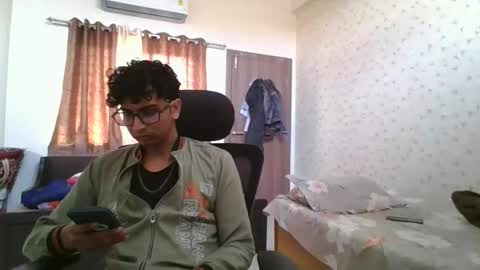 Mask Boy online show from 7, 1, 2026