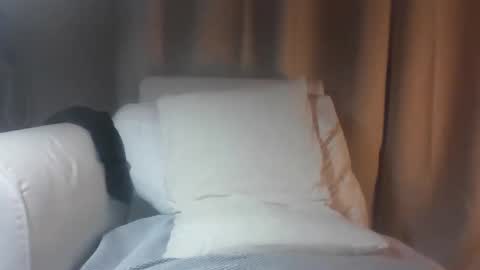 Snapshot of masked2025 chatting on 23, 12, 2025 masked2025 online show from 23, 12, 2025