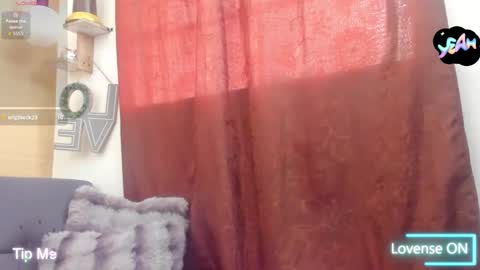 Scarlet  online show from 13, 12, 2025