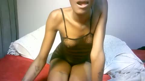 Snapshot of maskgang001 chatting on 10, 10, 2025 maskgang001 online show from 10, 10, 2025