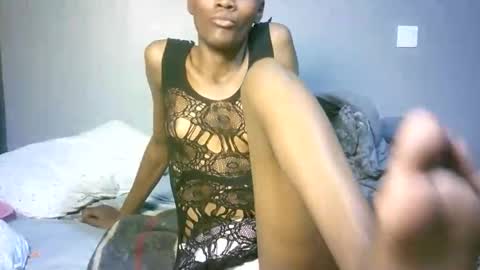 Snapshot of maskgang001 chatting on 15, 10, 2025 maskgang001 online show from 15, 10, 2025