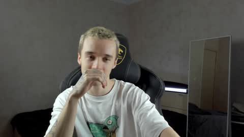 Snapshot of mason_warhol chatting on 13, 12, 2024 Mason online show from 13, 12, 2024