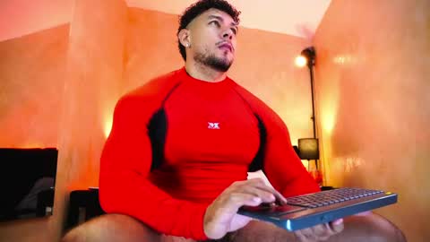 massimowalton2 online show from 25, 5, 2026