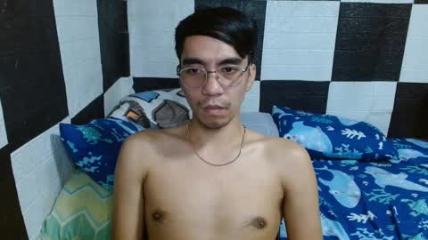 Snapshot of massive_boner02 chatting on 15, 12, 2024 massive_boner02 online show from 15, 12, 2024