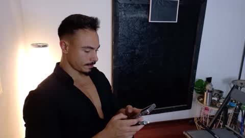 Snapshot of master_lukass chatting on 12, 11, 2025 master_lukass online show from 12, 11, 2025