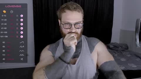 Snapshot of master_oil chatting on 17, 12, 2024 Huge Alex online show from 17, 12, 2024