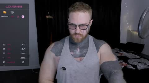 Snapshot of master_oil chatting on 23, 12, 2024 Huge Alex online show from 23, 12, 2024