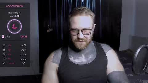 Snapshot of master_oil chatting on 2, 2, 2025 Huge Alex online show from 2, 2, 2025