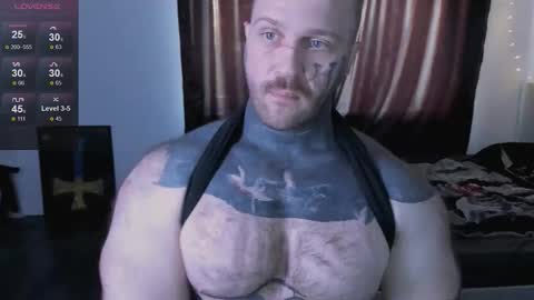 Snapshot of master_oil chatting on 23, 9, 2025 Huge Alex online show from 23, 9, 2025