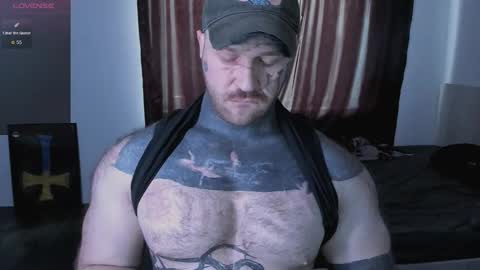 Snapshot of master_oil chatting on 24, 9, 2025 Huge Alex online show from 24, 9, 2025