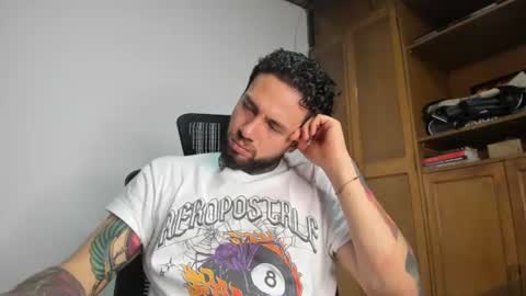 Snapshot of master_steven_01 chatting on 18, 6, 2026 steven online show from 18, 6, 2026