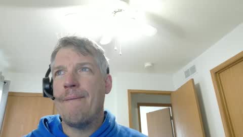 Snapshot of master_thorn chatting on 2, 3, 2025 Master Thorn online show from 2, 3, 2025