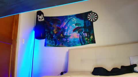Snapshot of master_zanyn chatting on 12, 10, 2025 master_zanyn online show from 12, 10, 2025