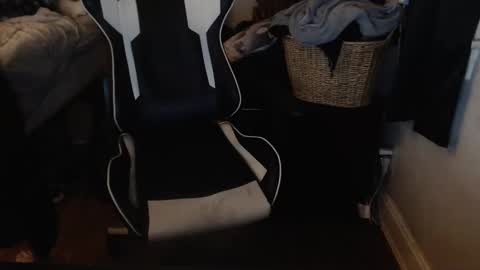 Snapshot of masterbatemike1 chatting on 28, 9, 2025 MasterbateMike online show from 28, 9, 2025