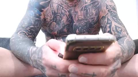 Snapshot of masterbigcock25 chatting on 29, 1, 2025 FOLLOW ME ON more material many video cum online show from 29, 1, 2025