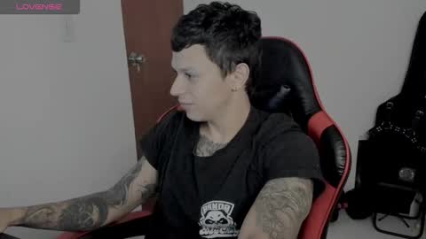 Snapshot of masterdave7 chatting on 21, 11, 2025 Dave online show from 21, 11, 2025