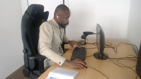 Snapshot of masterdomfuck chatting on 31, 5, 2026 Masterdomfuck online show from 31, 5, 2026