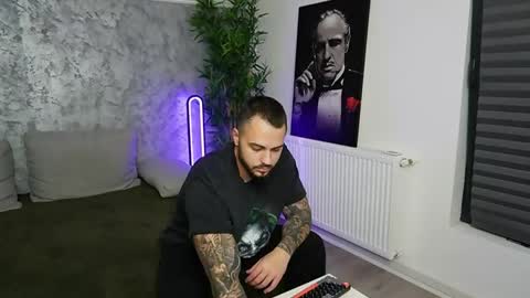 Snapshot of masterkingmuscle chatting on 3, 12, 2025 masterkingmuscle online show from 3, 12, 2025