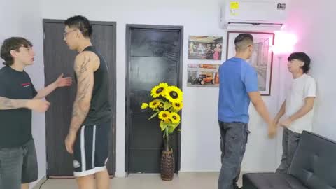 Snapshot of masters_sexx chatting on 28, 5, 2026 Team Cris Darwin- Fernando- Stiven- David online show from 28, 5, 2026
