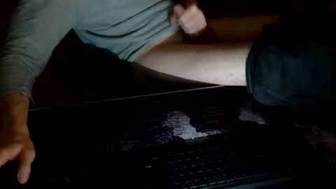 Snapshot of masturbatemindbreaker chatting on 6, 1, 2026 MasturbateMindbreaker online show from 6, 1, 2026