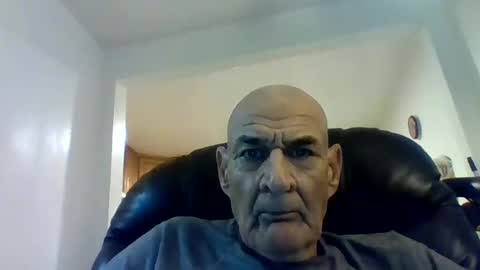 Snapshot of masturbater1112 chatting on 18, 12, 2025 Masturbater1 online show from 18, 12, 2025